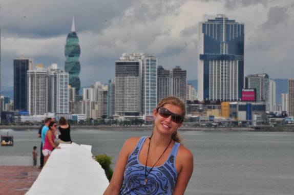 O centro financeiro visto do Casco Viejo da Cidade do Panamá, capital do país